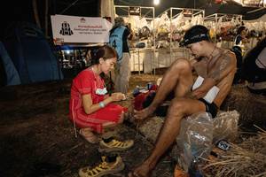 BIB: 
                            <button type="button" onclick="openModal(13715544)" class="btn btn-primary btn-sm float-right btn-popup" data-toggle="modal" data-target=".modal-high-quality">
                        <i class="fas fa-shopping-cart"></i> Add to Cart
                    </button>
                                            <button type="button" onclick="isThisMe(13715544, true)" class="btn btn-success btn-sm float-right btn-popup btn-isme hidden" data-toggle="tooltip" data-placement="bottom" title="นี่คือรูปของคุณใช่ไหม คลิกที่นี่เพื่อเอาเข้าอัลบั้ม">
                        <i class="fas fa-plus"></i> Add to album
                    </button>
                    <button type="button" onclick="isThisMe(13715544, false)" class="btn btn-warning btn-sm float-right btn-popup btn-isnotme hidden">
                        <i class="fas fa-ban"></i> Remove from album
                    </button>